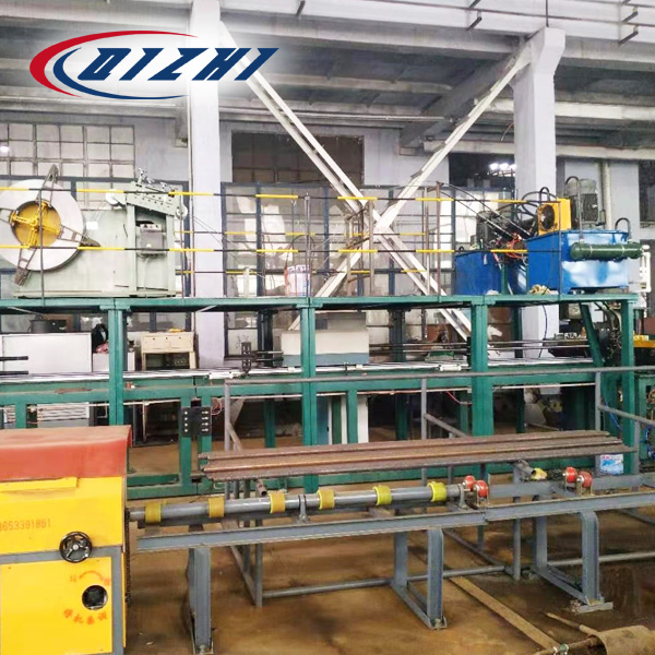 Lini produksi tabung bersirip otomatis